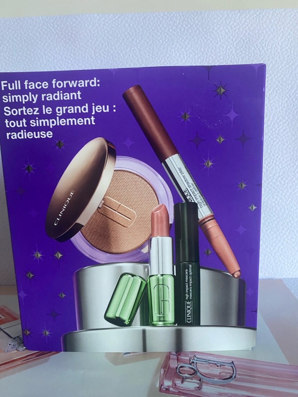 Clinique Makeup Duo - Peachy Nude Lip & Warm Bronzer - Picture 2 of 7